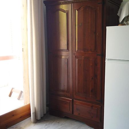 Fistiki Rooms Agia Marina  Екстериор снимка