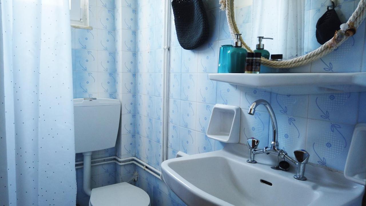 Fistiki Rooms Agia Marina  Екстериор снимка